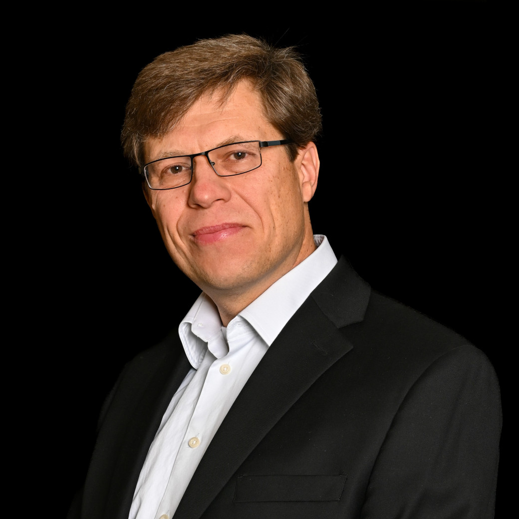 Photo of Alberta Immigrant Impact Awards recipient.