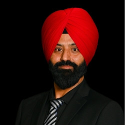 Photo of Alberta Immigrant Impact Awards recipient.