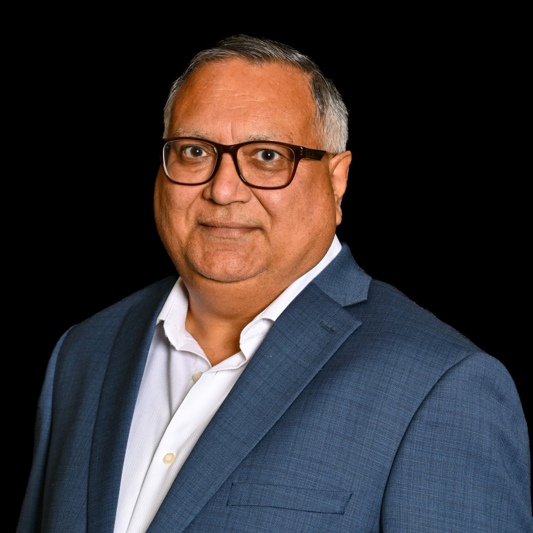 Photo of Alberta Immigrant Impact Awards recipient.