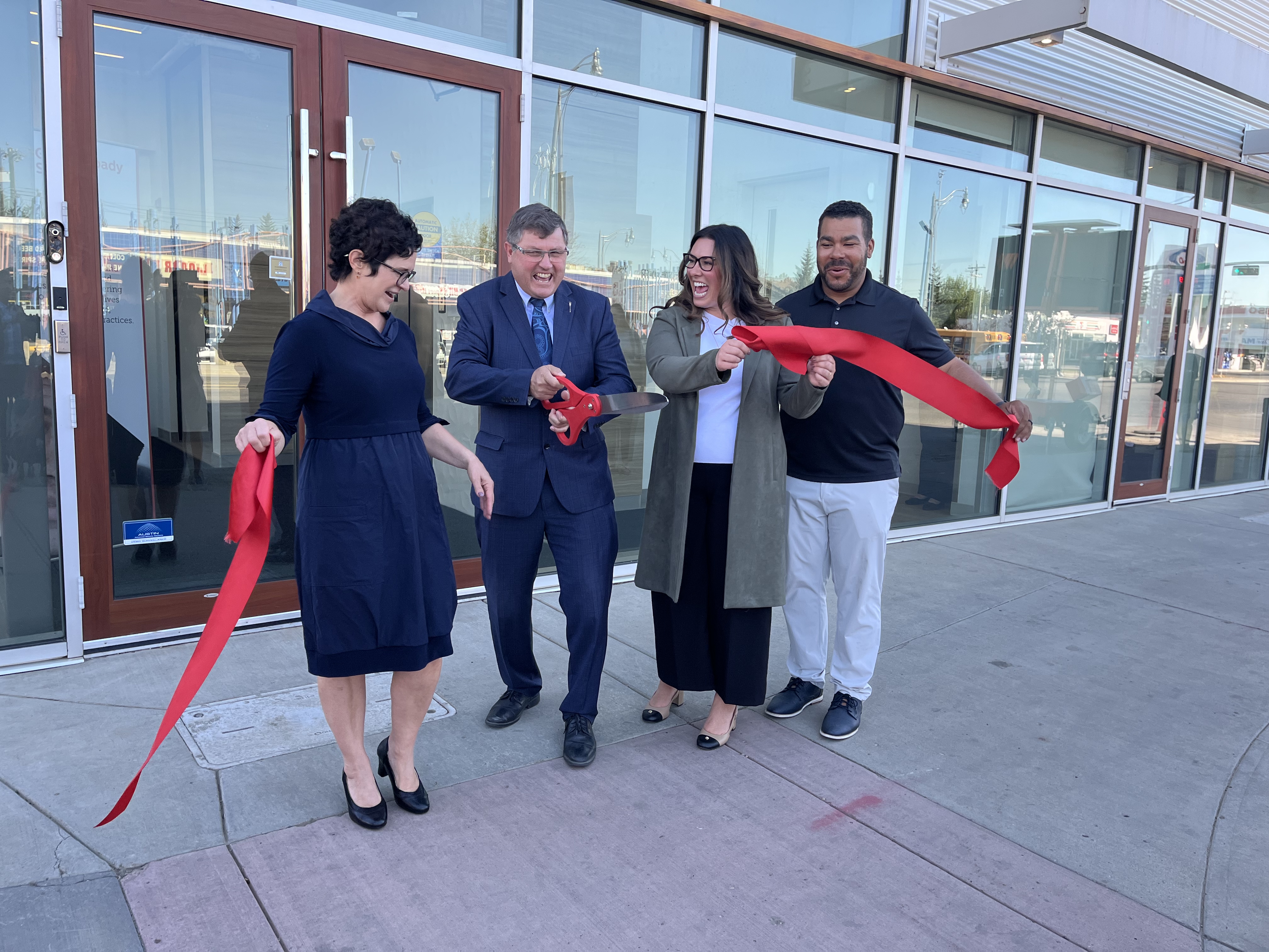 Ribbon cutting celebration at George Spady Society’s Aurora Centre