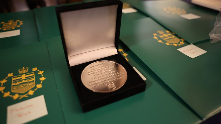 Image of the Queen Elizabeth II medal.