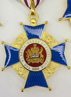 Alberta Order of Excellence medallion